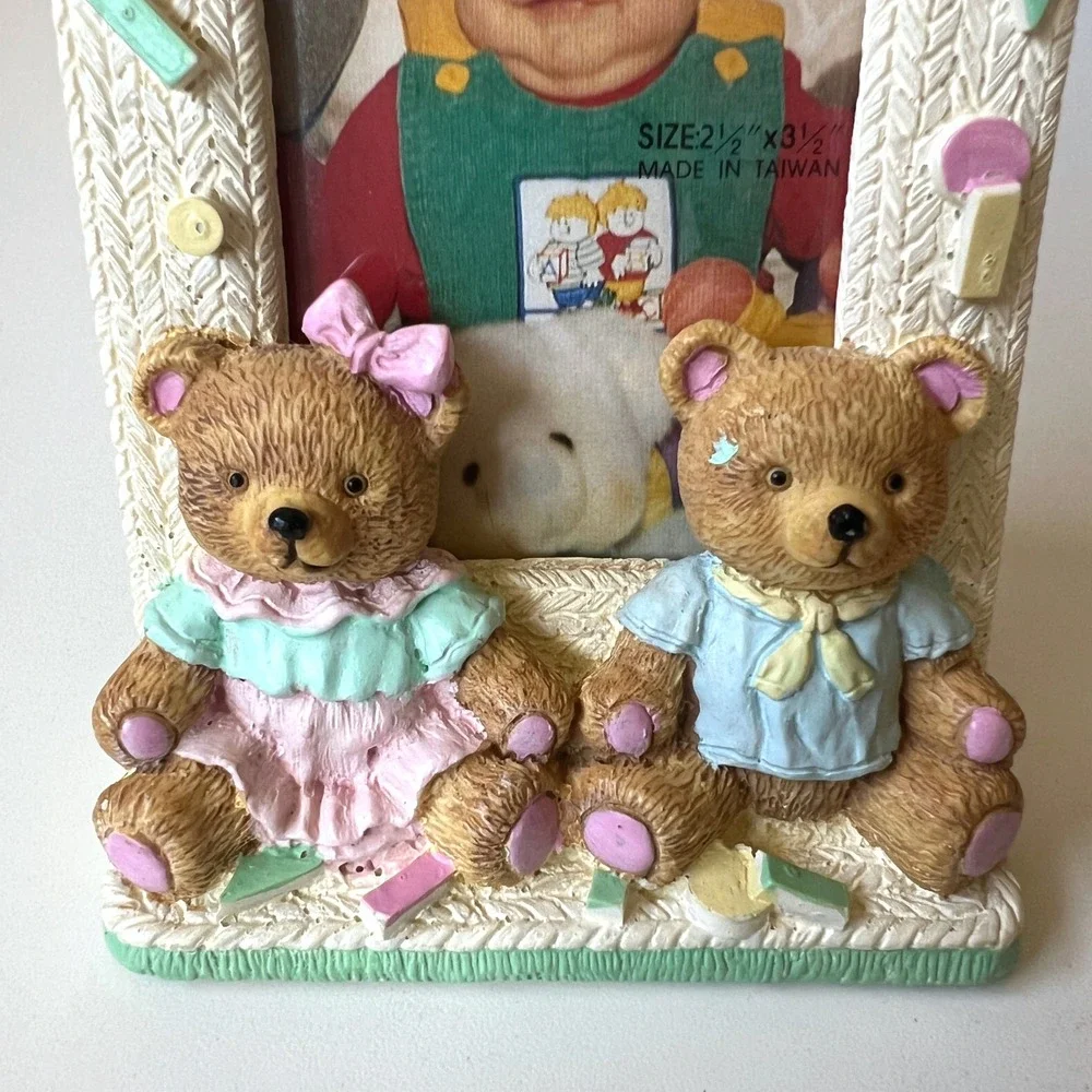 Vintage 1992 Teddy Bear Picture Frame 2.5x3.5 Resin Baby Nursery Photo Frame